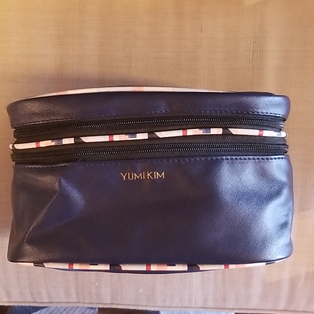 Yumi Kim organizer